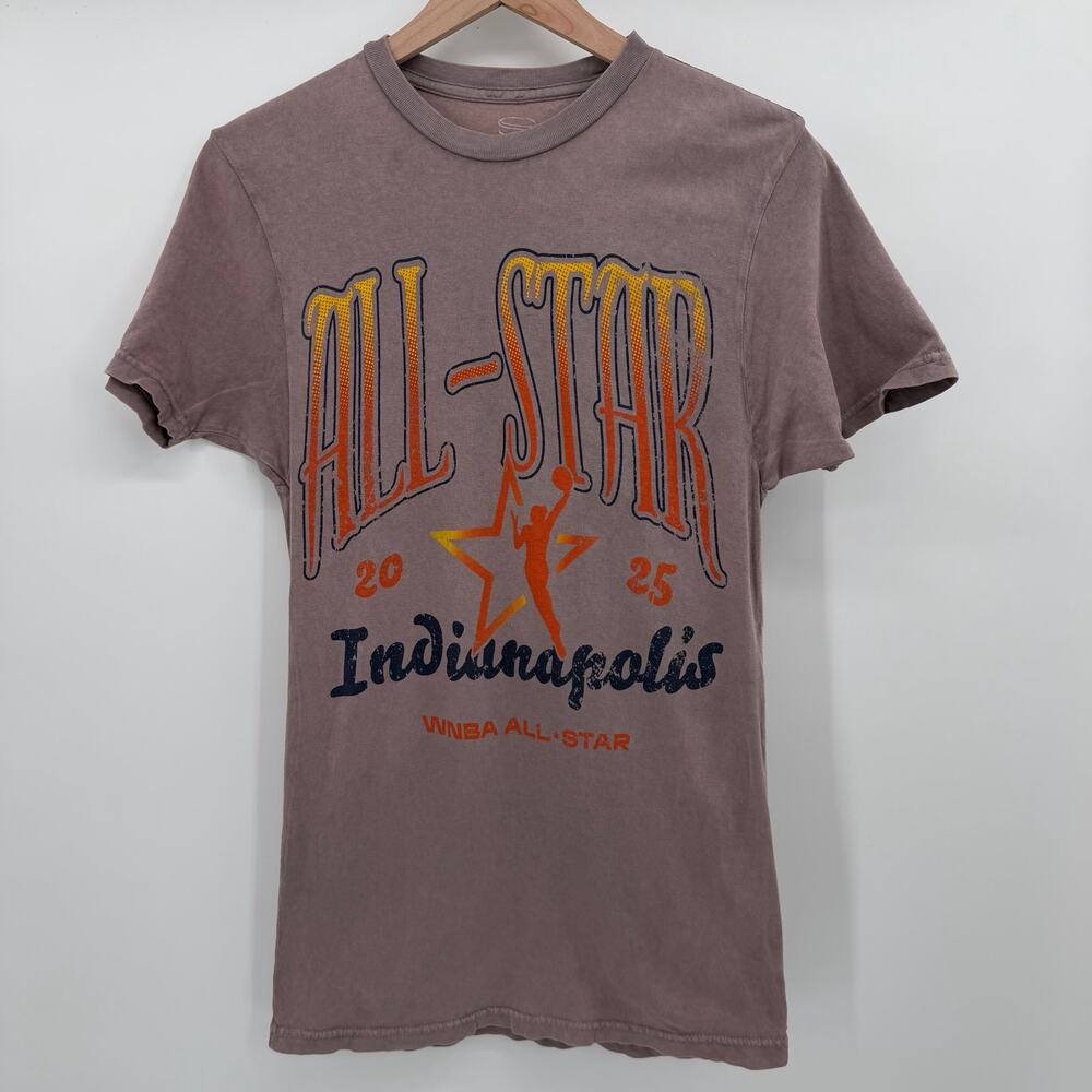 Caitlin Clark WNBA All Star 2025 Indianapolis Graphic Tee Womens S Collectible - Picture 2 of 6